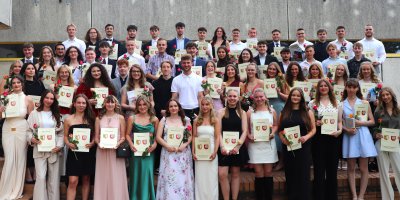 The winner takes ist all … <br> Verabschiedung der Abiturientinnen und Abiturienten des Beruflichen Gymnasiums in Bad Oldesloe