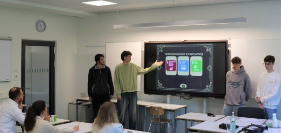 Bild zu Deutscher Gründerpreis im Beruflichen Gymnasium in Bad Oldesloe